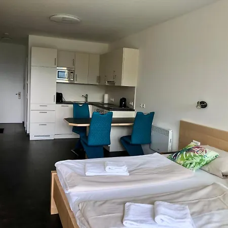 Vivere Seeappartement Am Ossiacher 公寓 奥西阿赫